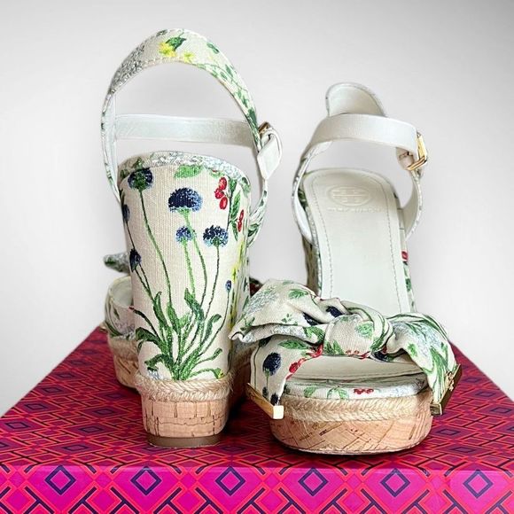 Tory Burch Penny 120MM Wedge in Watercolor Botanical Print / New Ivory Sz 7(M) - Picture 2 of 16